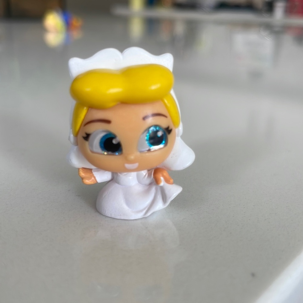 Disney doorable series 5 Cinderella